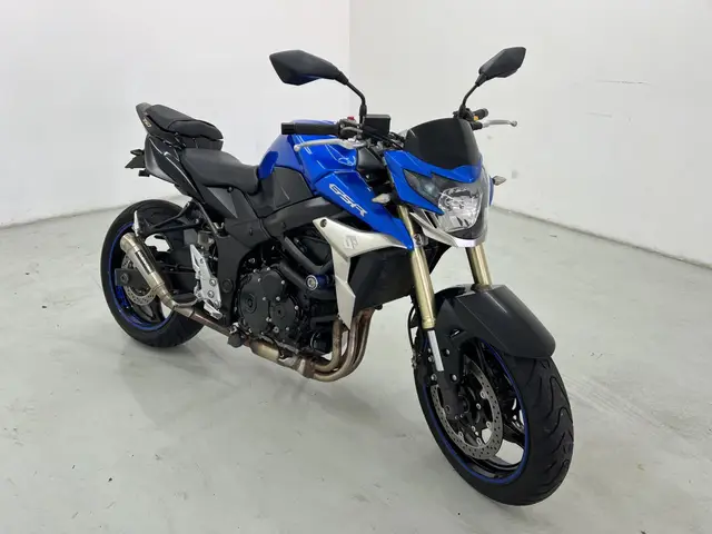 Carro Suzuki GSR 750 2014 GSR 750