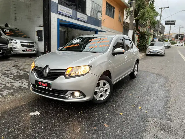 Carro Renault Logan 2017 Dynamique 1.6 16V SCe Easy-R (Flex)