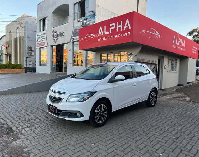 Carro Chevrolet Onix 2014 HATCH LTZ 1.4 8V FlexPower 5p Mec.