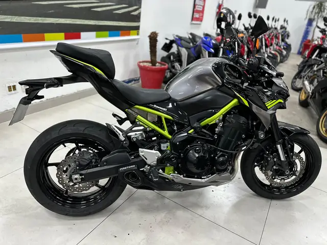 Moto Kawasaki Z 900 2021 Z 900