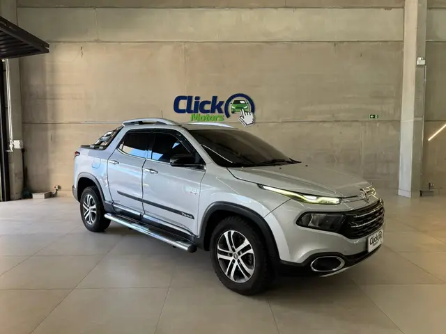 Carro Fiat Toro 2017 Volcano 2.0 diesel AT9 4x4