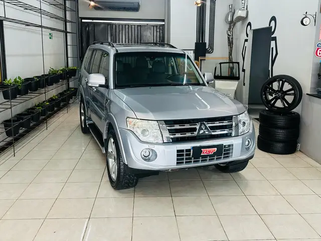 Carro Mitsubishi Pajero Full 2014 3.2 DI-D 5D HPE 4WD