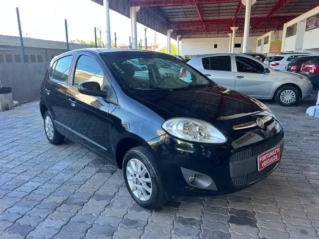 Carro Fiat Palio 2015 Attractive 1.0 Evo (Flex)