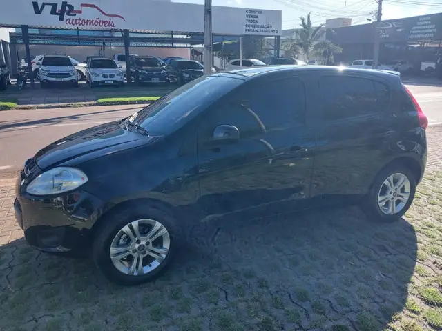 Carro Fiat Palio 2014 Attractive 1.4 8V (Flex)