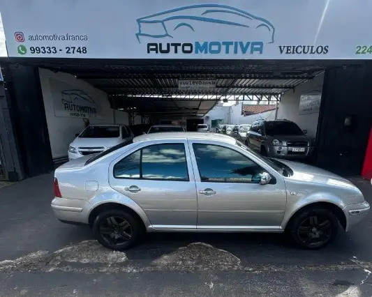 Volkswagen Bora 2.0 MI (Aut)