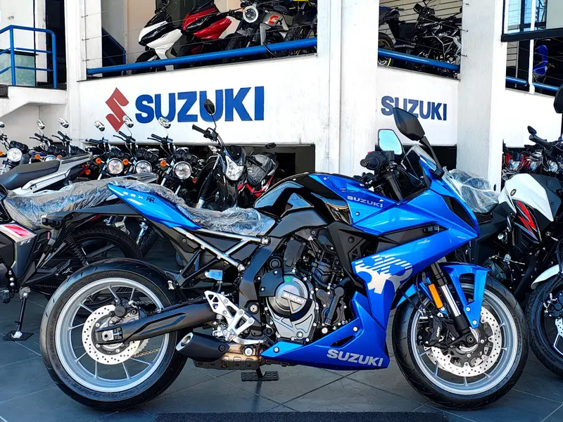 Suzuki GSX-8R (ABS)