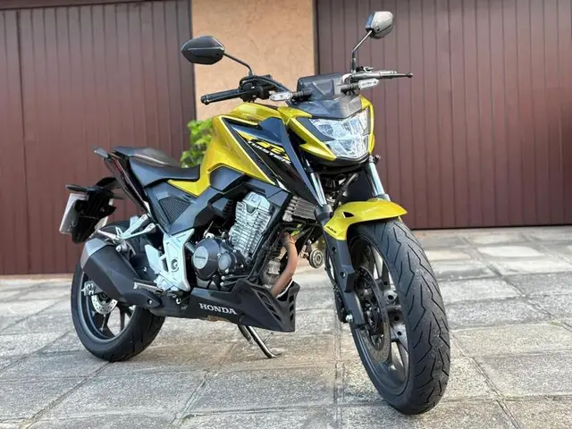 Carro Honda CB 300F Twister 2023 (ABS)