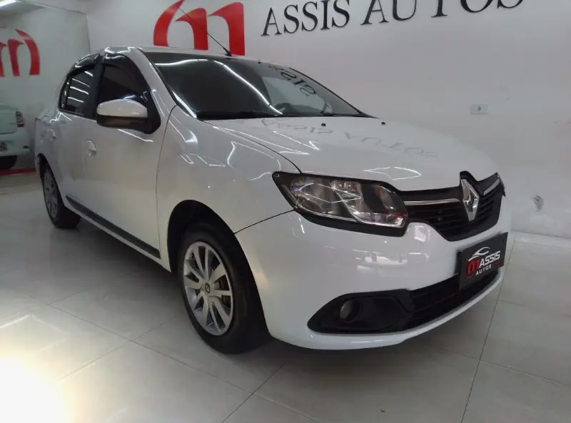 Renault Logan Expression 1.0 16V (flex)