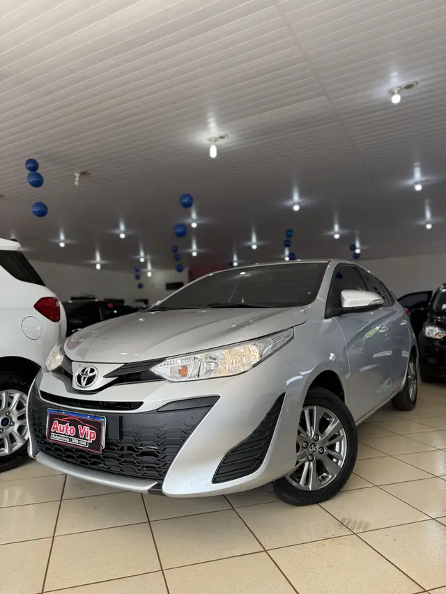 Carro Toyota Yaris 2020 1.5 XL Plus Connect CVT (Flex)