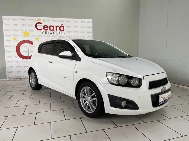Carro Chevrolet Sonic 2013 Hatch LTZ 1.6 (Aut)