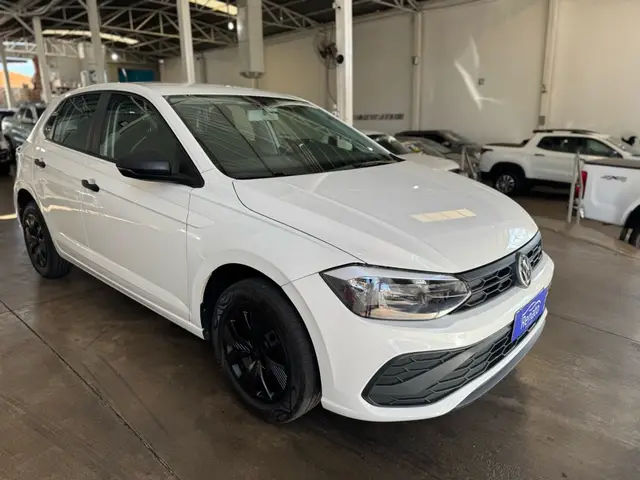Carro Volkswagen Polo 2024 Track 1.0 Flex 12V 5p