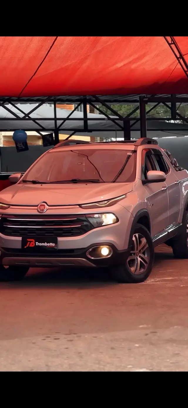 Carro Fiat Toro 2017 Freedom 2.0 diesel MT6 4x2