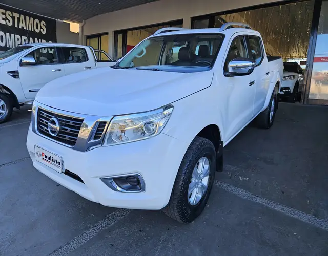 Carro Nissan Frontier 2017 2.3 TD CD LE 4x4 (Aut)