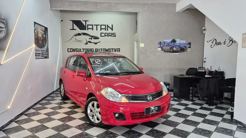 Nissan Tiida SL 1.8 (flex) (aut)