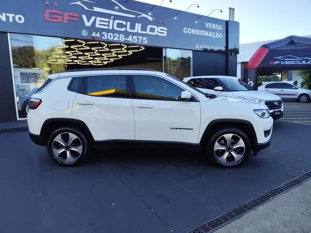 Carro Jeep Compass 2017 2.0 Limited (Aut) (Flex)