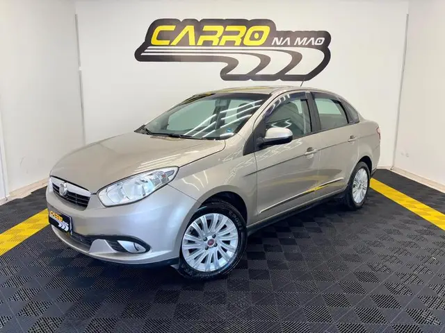 Carro Fiat Grand Siena 2013 Essence 1.6 16V (Flex)