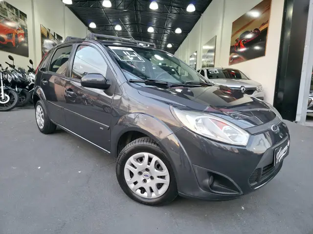 Carro Ford Fiesta Hatch 2014 1.6 (Flex)