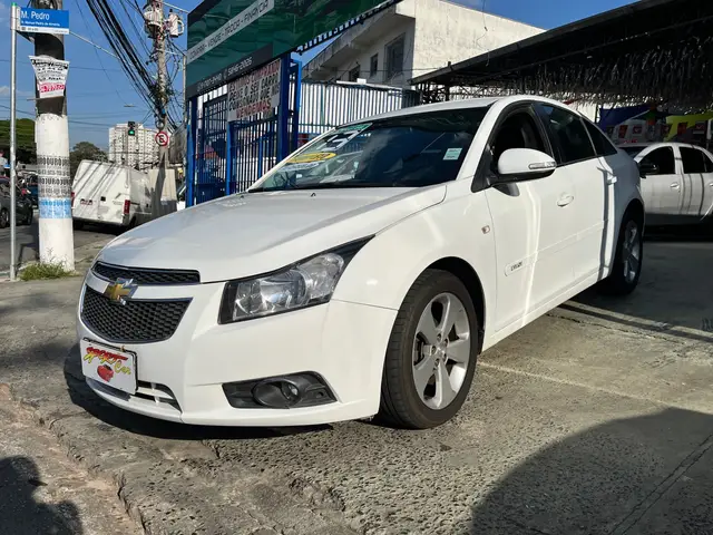 Carro Chevrolet Cruze 2013 LT 1.8 16V Ecotec (Flex)