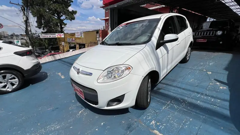 Fiat Palio Attractive 1.0 Evo (Flex)