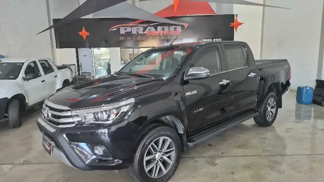 Carro Toyota Hilux Cabine Dupla 2017 Hilux 2.8 TDI SRX CD 4x4 (Aut)