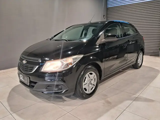 Carro Chevrolet Onix 2014 1.0 LT SPE/4