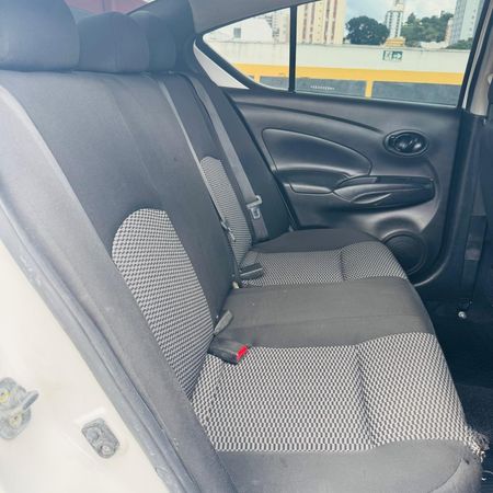 Versa 1.6 16V V-Drive Special Edition CVT (Flex)