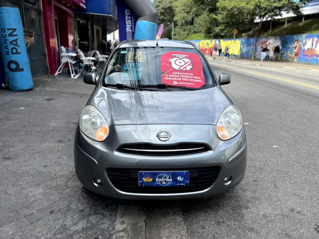 Carro Nissan March 2013 1.6 16V SV (Flex)