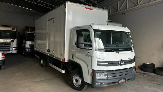 Carro Volkswagen 9.170 2020 Delivery 2p (diesel)(E5)