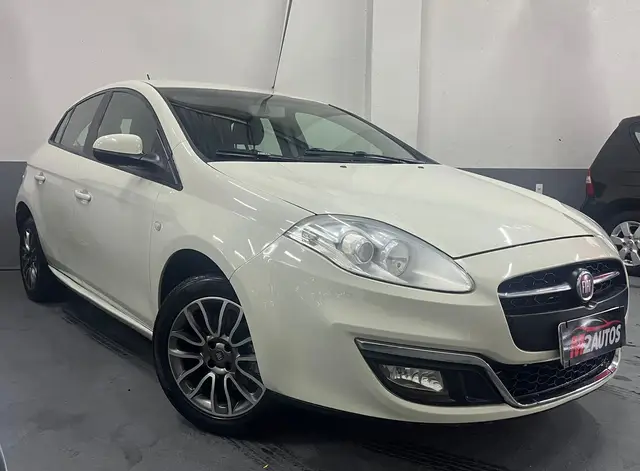 Carro Fiat Bravo 2016 Essence 1.8 16V (Flex)