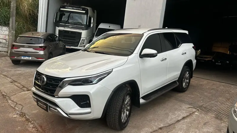 Toyota SW4 SRX 2.8 Turbodiesel 4x4 (Aut.) (5 Lugares)