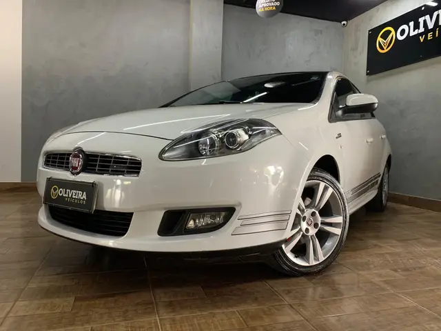 Carro Fiat Bravo 2014 T-Jet 1.4 16V