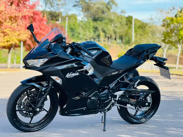 Carro Kawasaki Ninja 2021 400