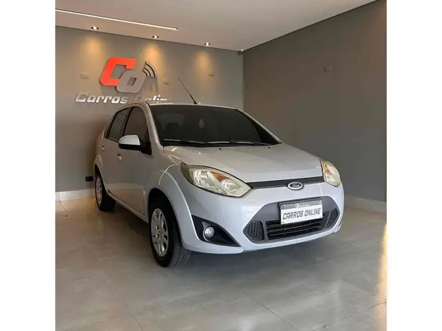 Carro Ford Fiesta Sedan 2013 SE 1.6 Rocam (Flex)