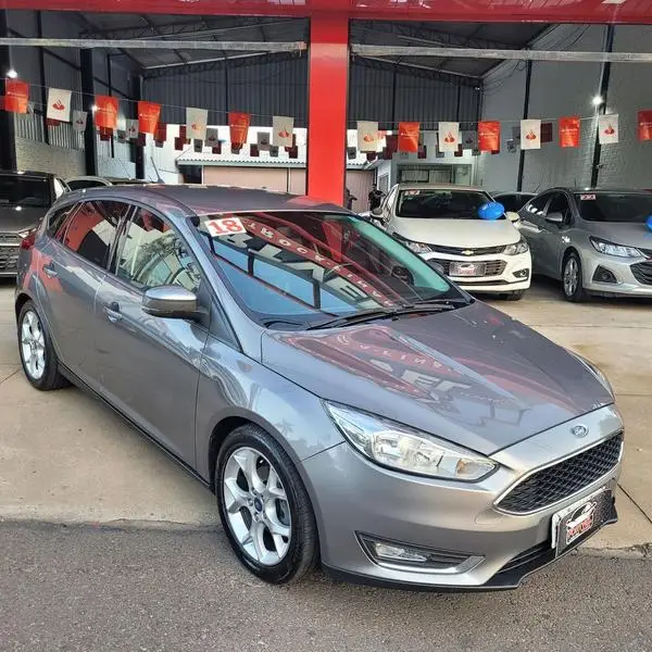 Carro Ford Focus Hatch 2018 SE 1.6 16V TiVCT