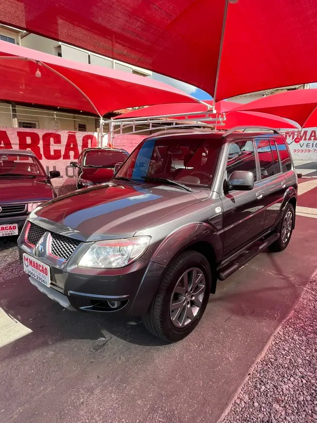 Carro Mitsubishi Pajero TR4 2013 2.0 16V 4x2 (Flex)