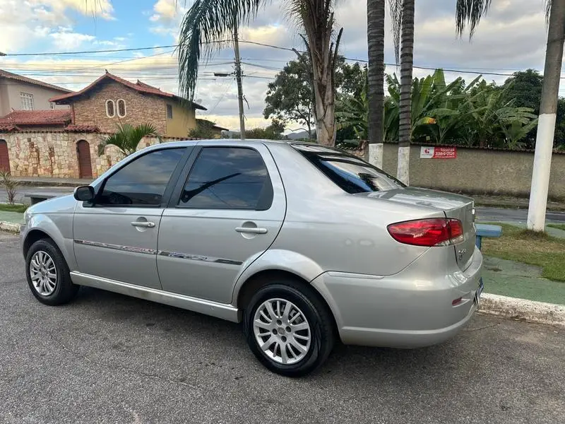 Fiat Siena Celebration 1.0 Fire Flex 8V 4p