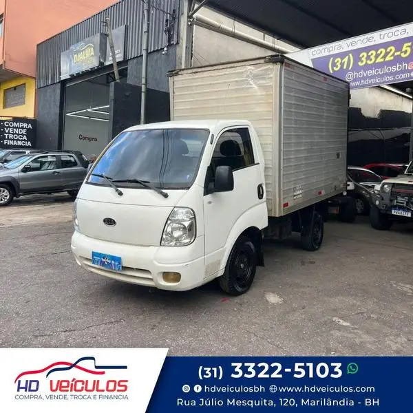 Carro Kia Bongo 2012 2.5 STD 4X2 c simples RS com carroceria