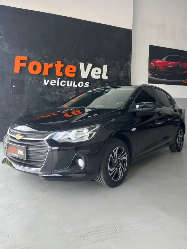Carro Chevrolet Onix Plus 2024 LT 1.0