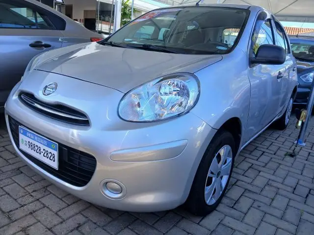 Nissan March 1.0 16V (Flex)