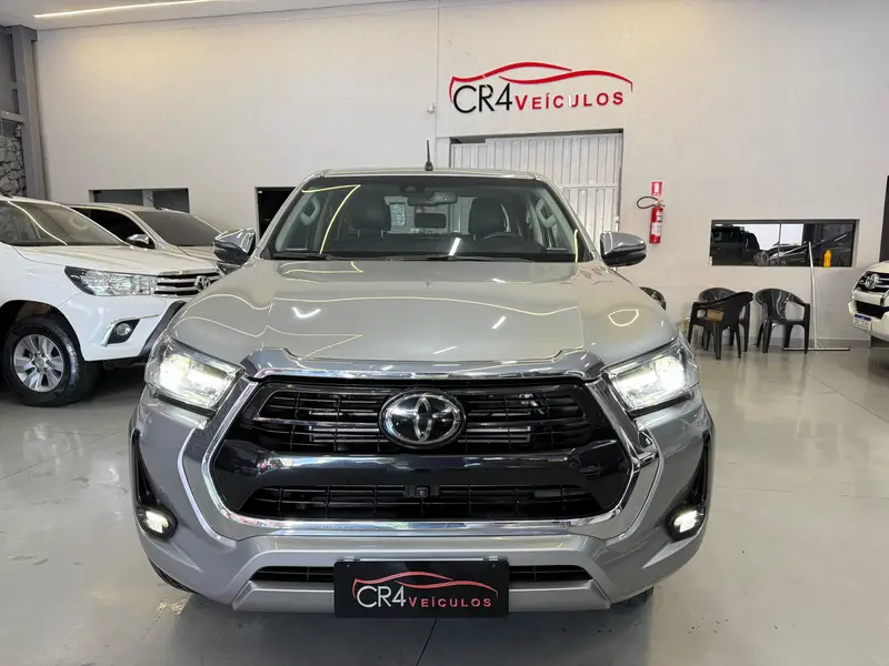 Toyota Hilux Cabine Dupla SRX 2.8 TDI CD 4x4 (Aut)