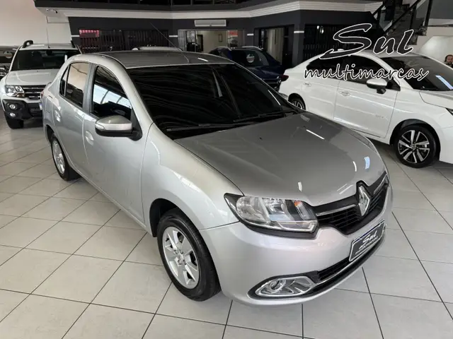 Carro Renault Logan 2015 Dynamique 1.6 8V