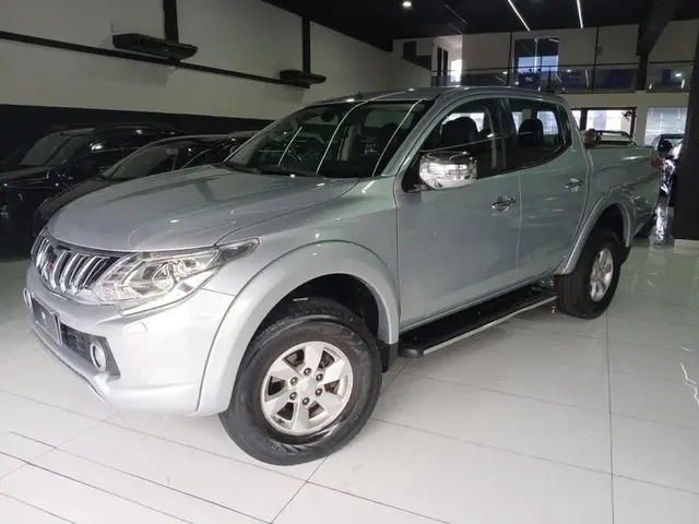 Carro Mitsubishi L200 Triton Sport 2017 Sport 2.4 DID-H HPE 4WD (Aut)