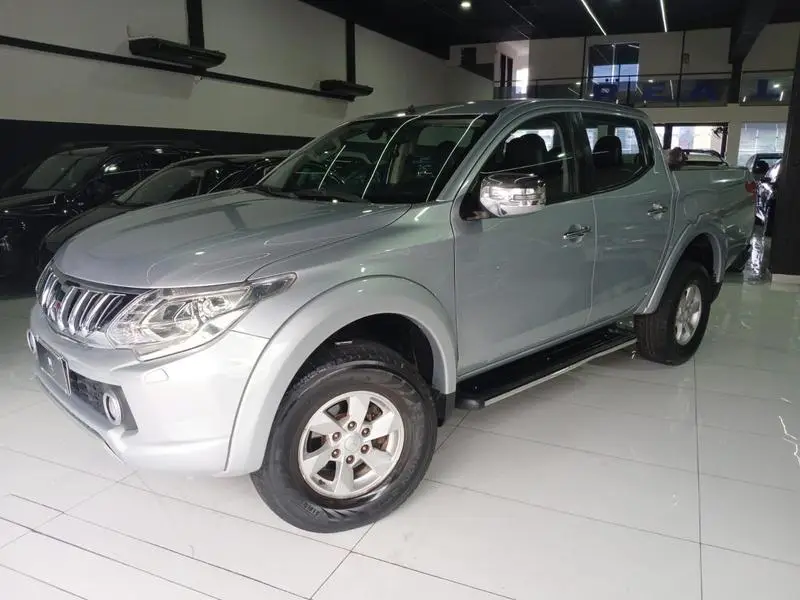 Mitsubishi L200 Triton Sport Sport 2.4 DID-H HPE 4WD (Aut)