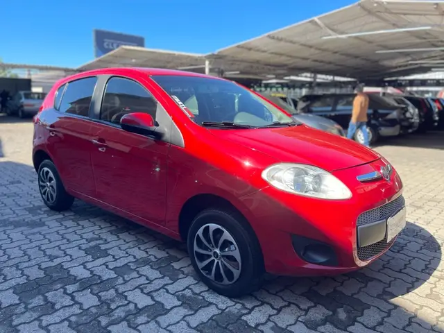 Carro Fiat Palio 2014 Attractive 1.0 8V (Flex)