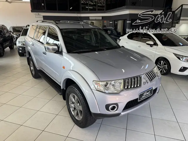 Carro Mitsubishi Pajero Dakar 2012 3.2 HPE 4WD (aut)