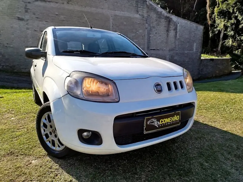 Fiat Uno Vivace 1.0 8V (Flex) 4p