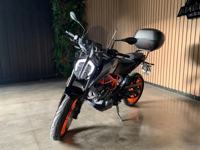 Carro KTM Duke 390 2023 390