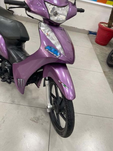 Biz 125 ES