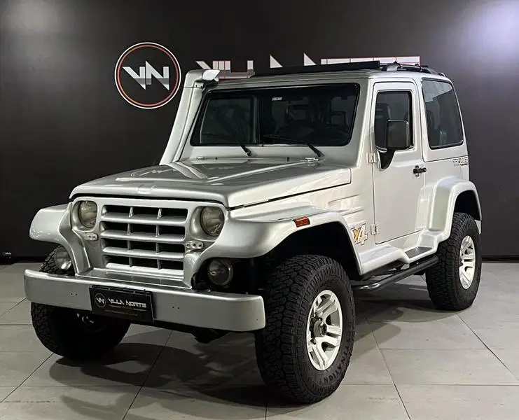 Troller 4x4 3.0 (teto lona)
