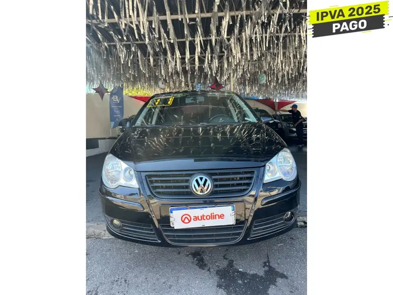 Volkswagen Polo Sedan 1.6 8V (Flex)